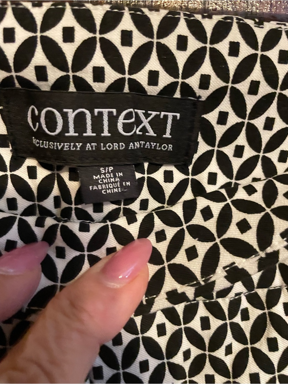 Context by Lord & Taylor Black & White Geometric Print Pants with Logo Accent - Picture 2 of 4